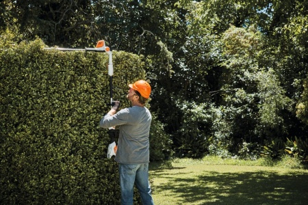 Taille-haie sur perche HLA 56 Stihl