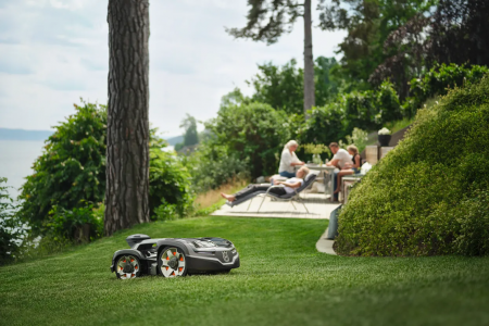 TONDEUSES AUTONOMES / ROBOTS AM435AWD Nera Husqvarna Automower
