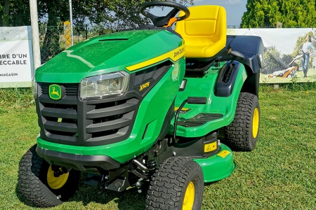 TRACTEUR TONDEUSE X147R John Deere
