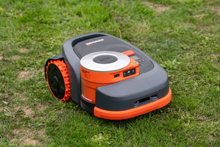 TONDEUSES AUTONOMES / ROBOTS H215E Segway Navimow