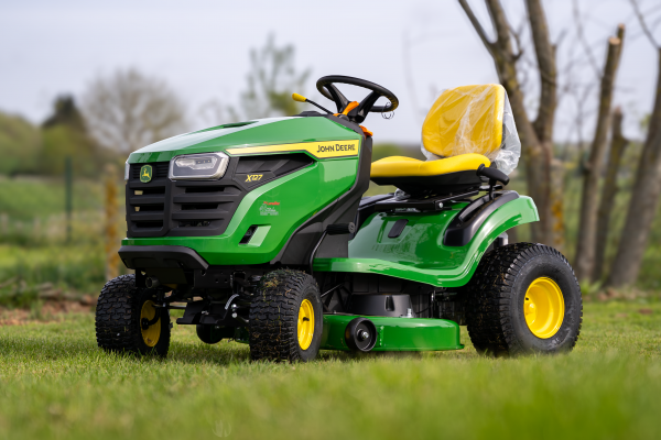 TRACTEUR TONDEUSE X127 John Deere