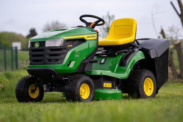 TRACTEUR TONDEUSE X147R John Deere